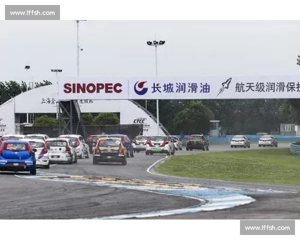 墨西哥站发车大乱斗:830 米直道上的生死时速